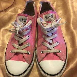 Girls converse size 3 also fits women’s size 5